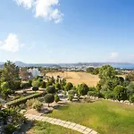 Aggelos Garden View *